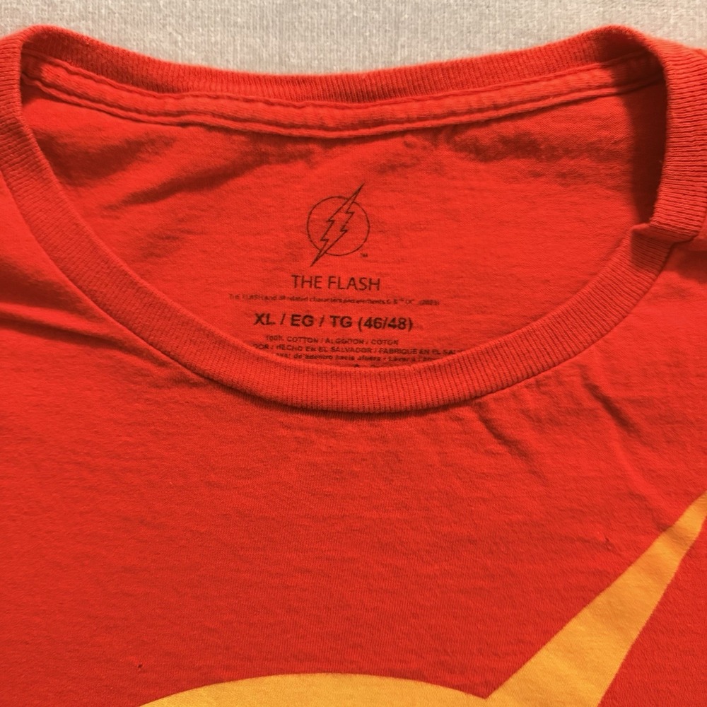 DC Comics The Flash Logo T Shirt Mens XL Red Superhero Graphic Tee Cosplay - Picture 5 of 5